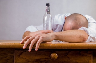 Злоупотреба с алкохол - упойка за болката